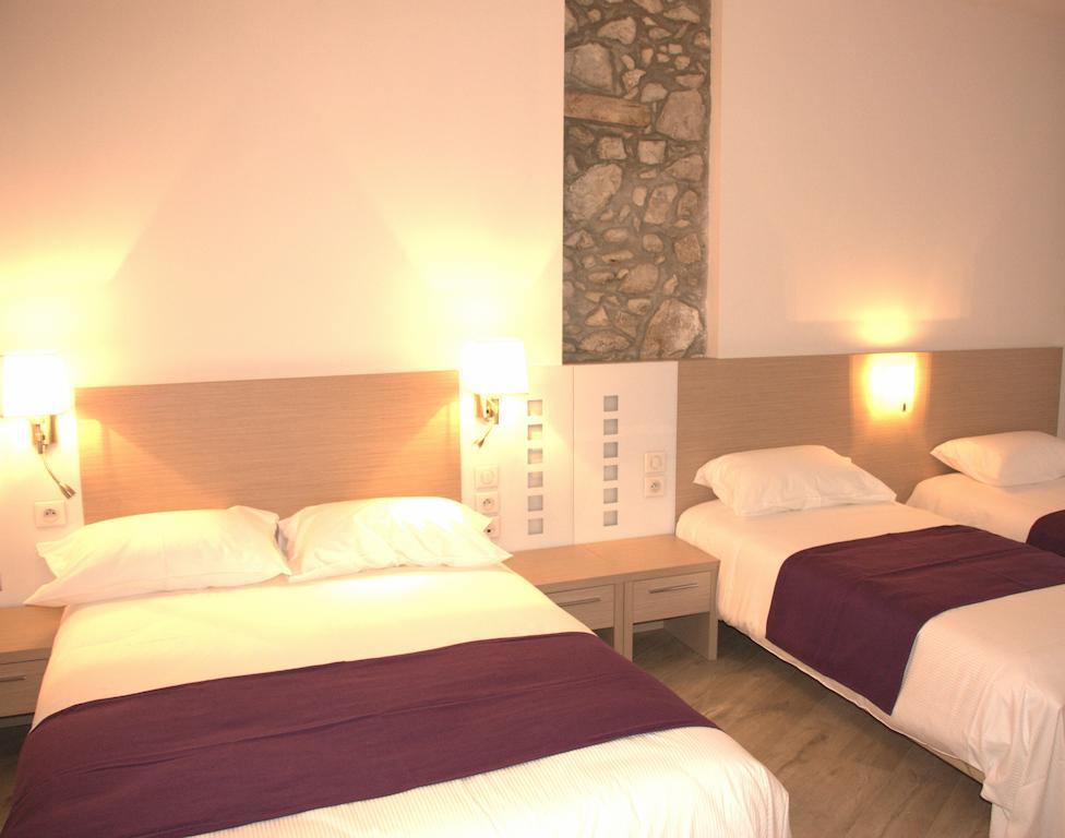 Hotel Terranostra ตาฮาสกง-ซูร์-อารีแยฌ ห้อง รูปภาพ