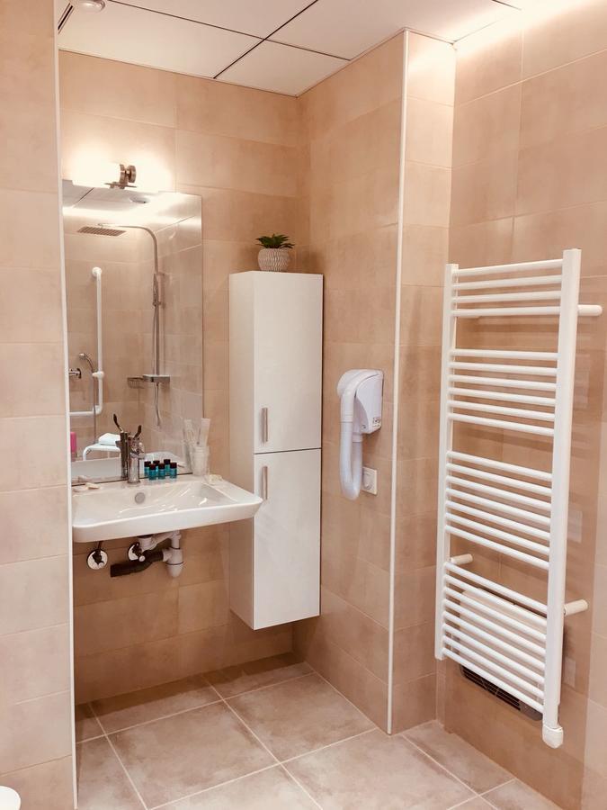 Hotel Terranostra ตาฮาสกง-ซูร์-อารีแยฌ ภายนอก รูปภาพ